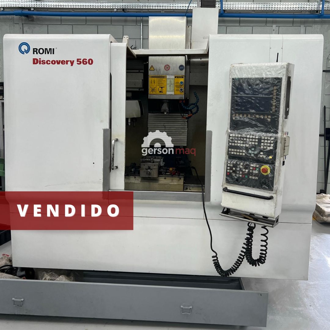CENTRO DE USINAGEM ROMI D560 ANO 2006